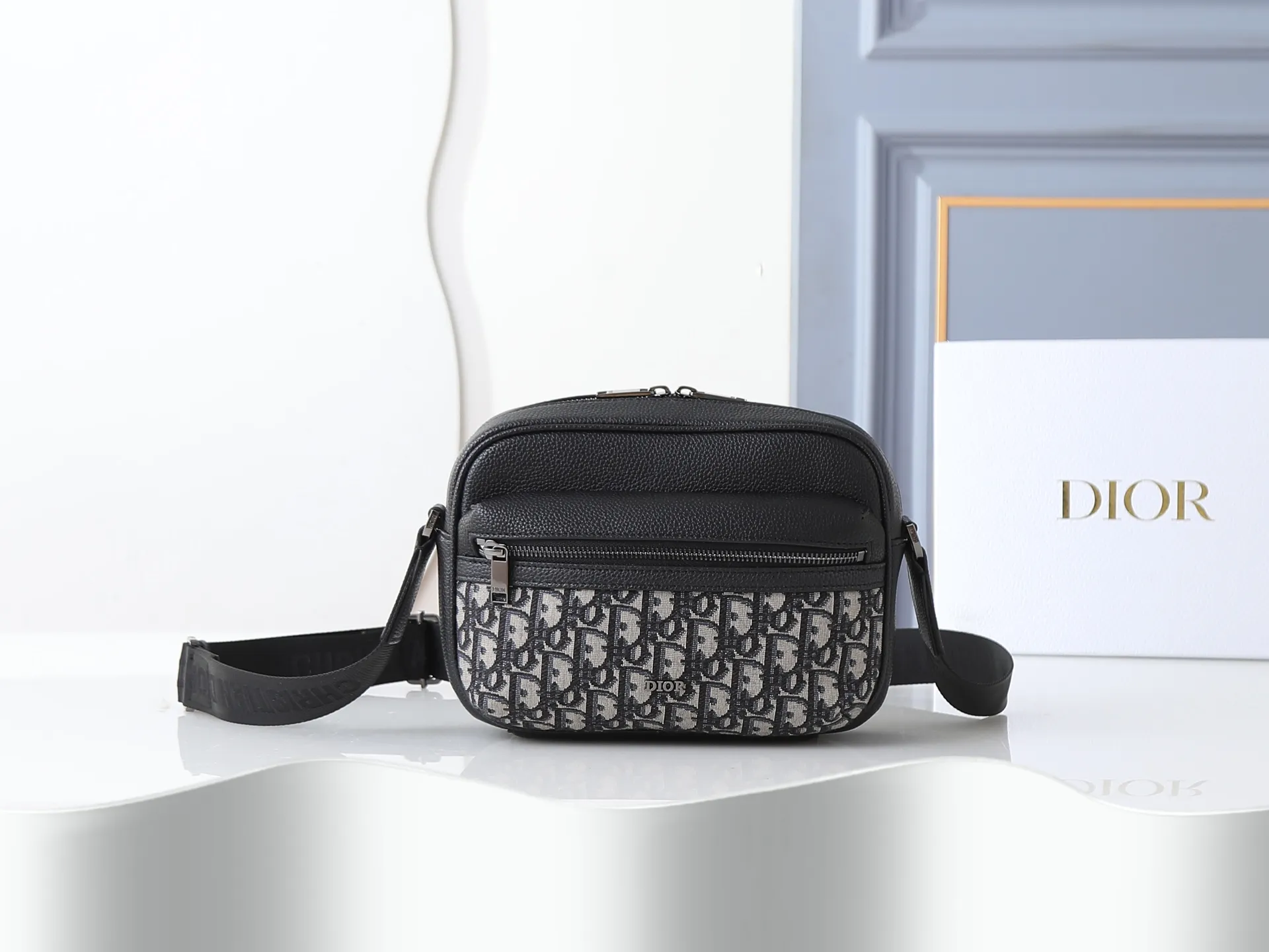 All Categories Official Website "Brand Women's Bags" Women's Bags 💙 DIOR 2026 New DIOR Crossbody Bag