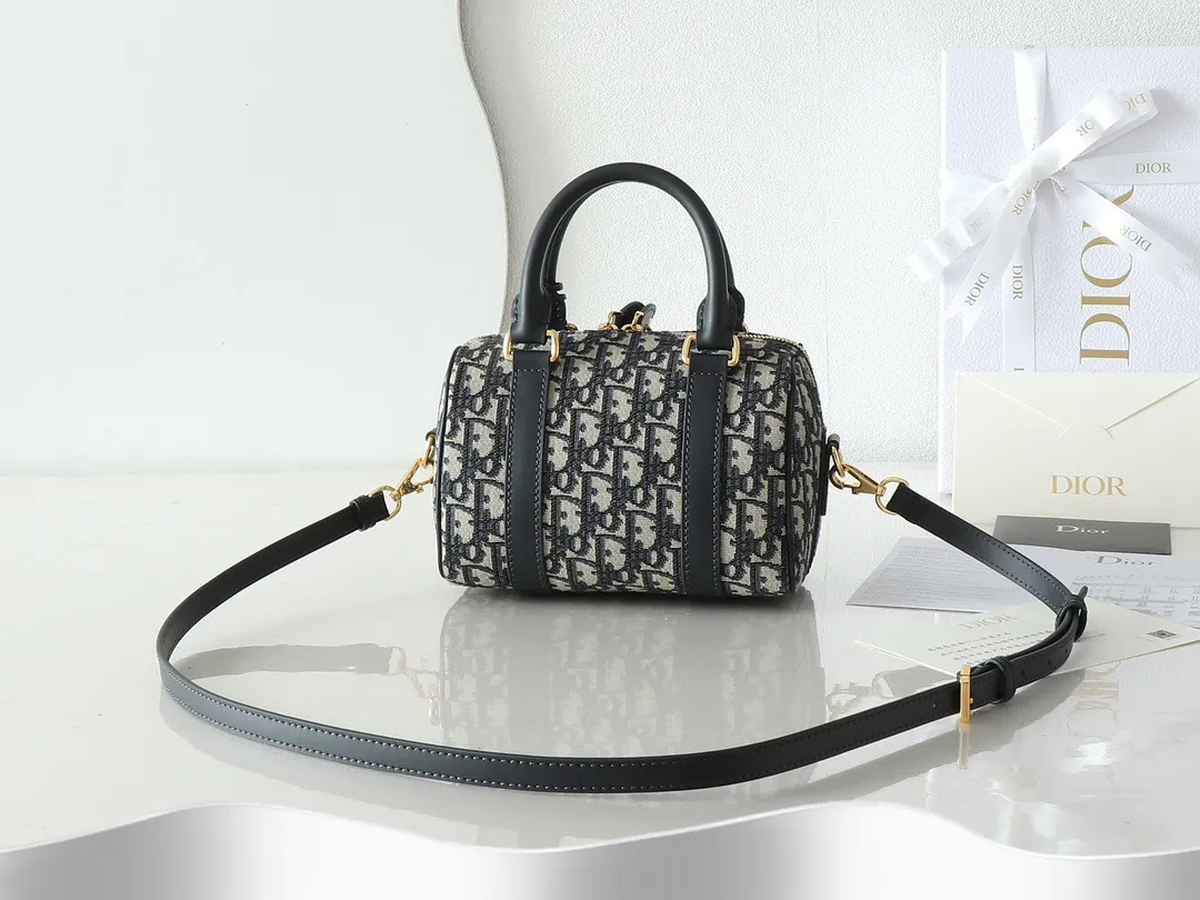 All Categories Official Website "Brand Women's Bags" Women's Bags 💙 DIOR 2025 New DIOR Crossbody Bag