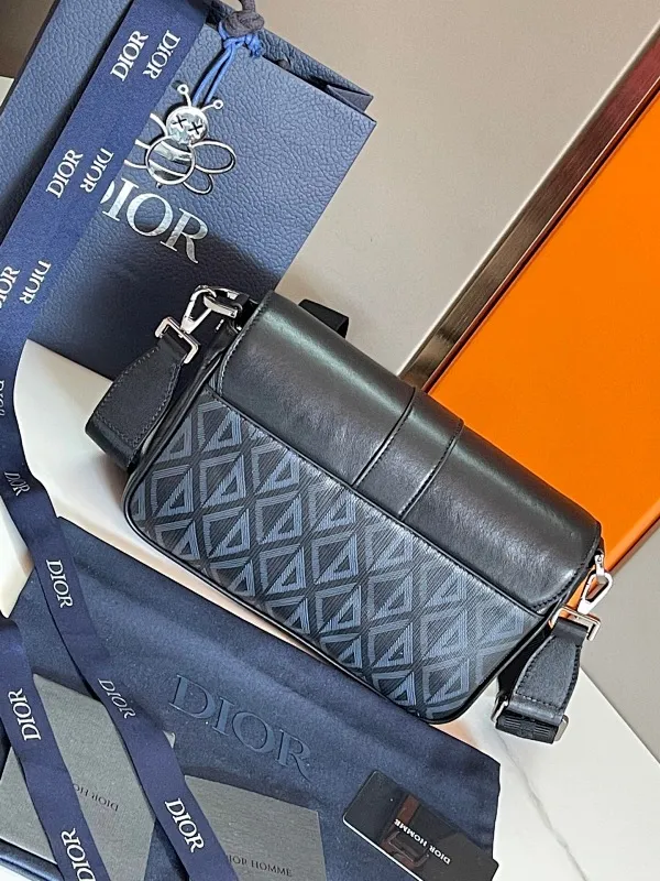 All Categories Official Website "Brand Women's Bags" Women's Bags 💙 DIOR 2025 New DIOR Crossbody Bag