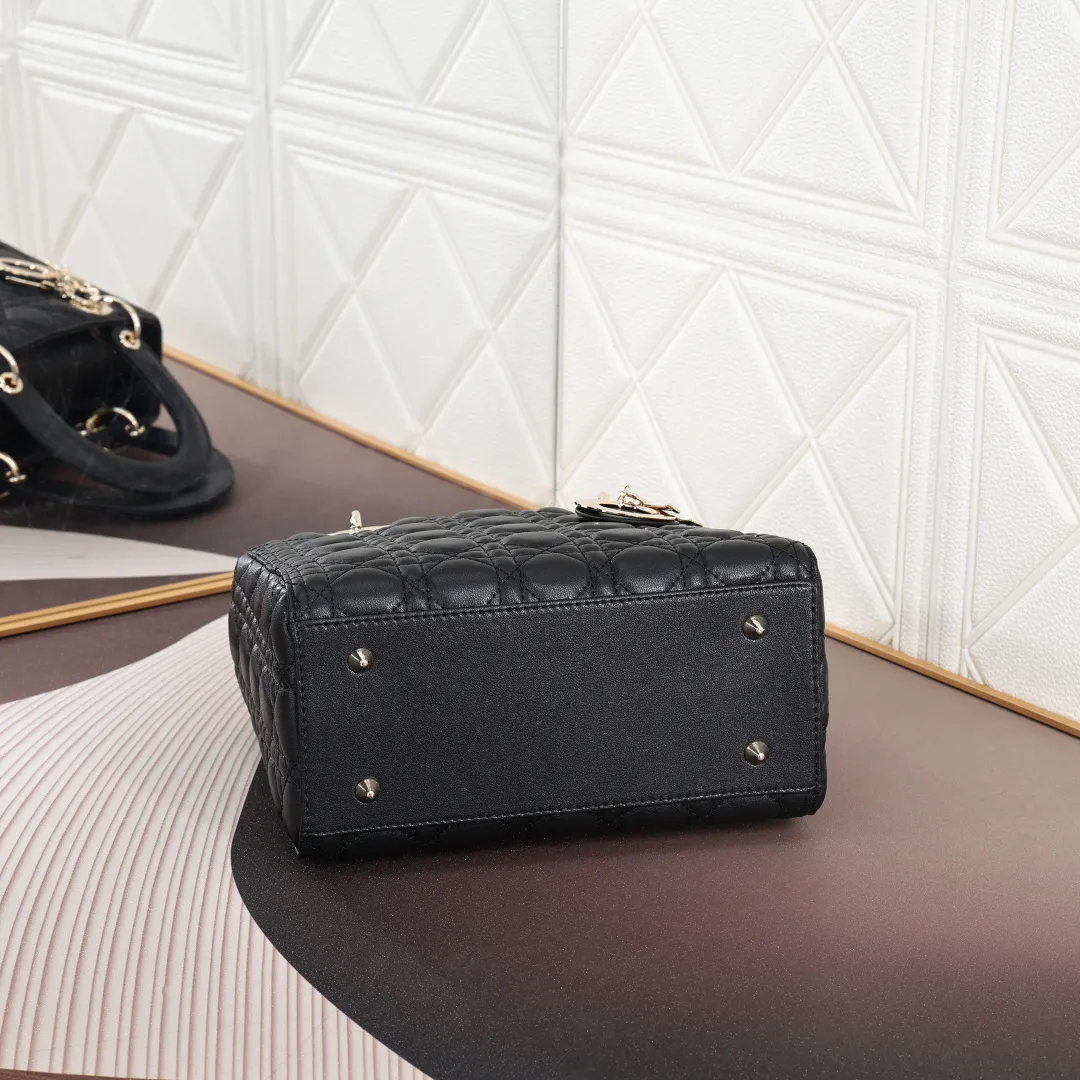 All Categories Official Website "Brand Women's Bags" Women's Bags 💙 DIOR 2026 New DIOR Handbags