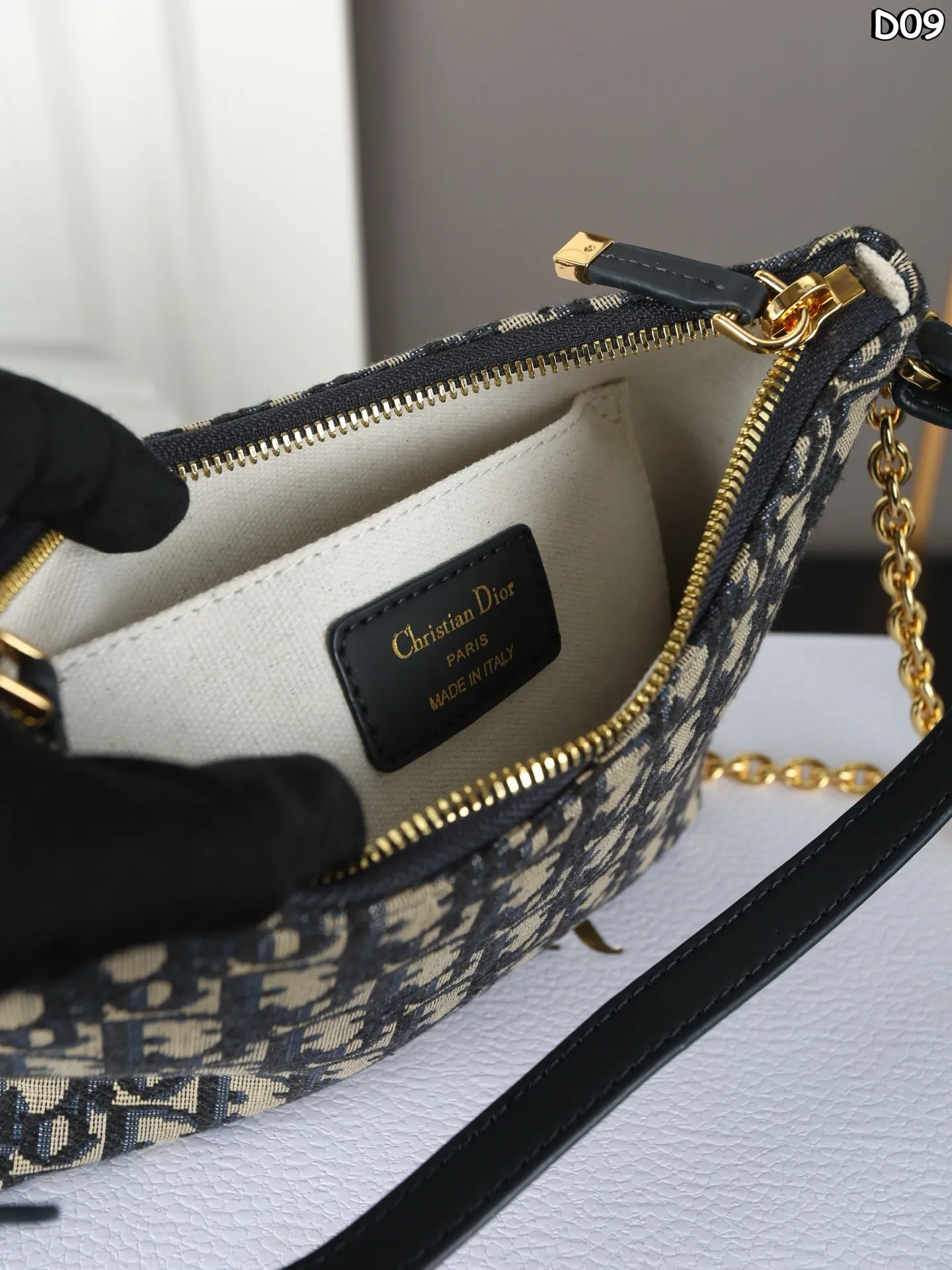 All Categories Official Website "Brand Women's Bags" Women's Bags 💙 DIOR 2025 New Dior Underarm Bag