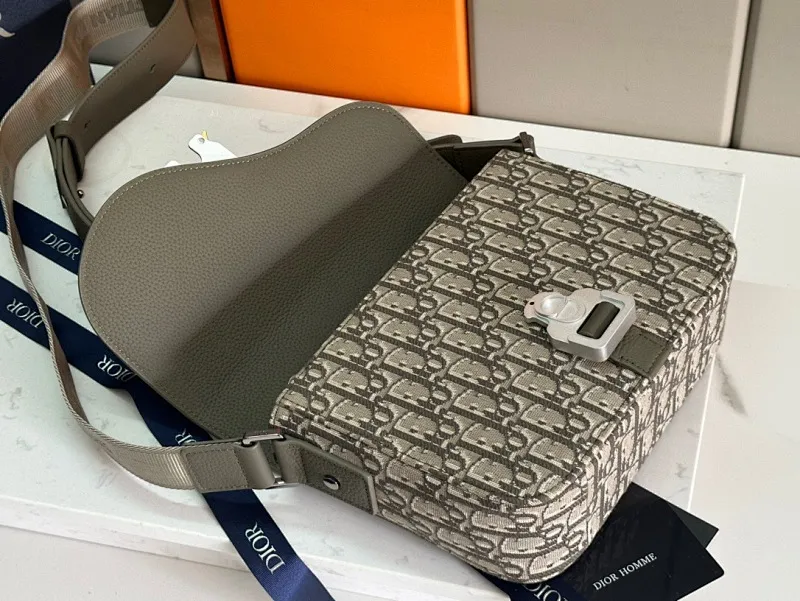 All Categories Official Website "Brand Women's Bags" Women's Bags 💙 DIOR 2025 New DIOR Crossbody Bag