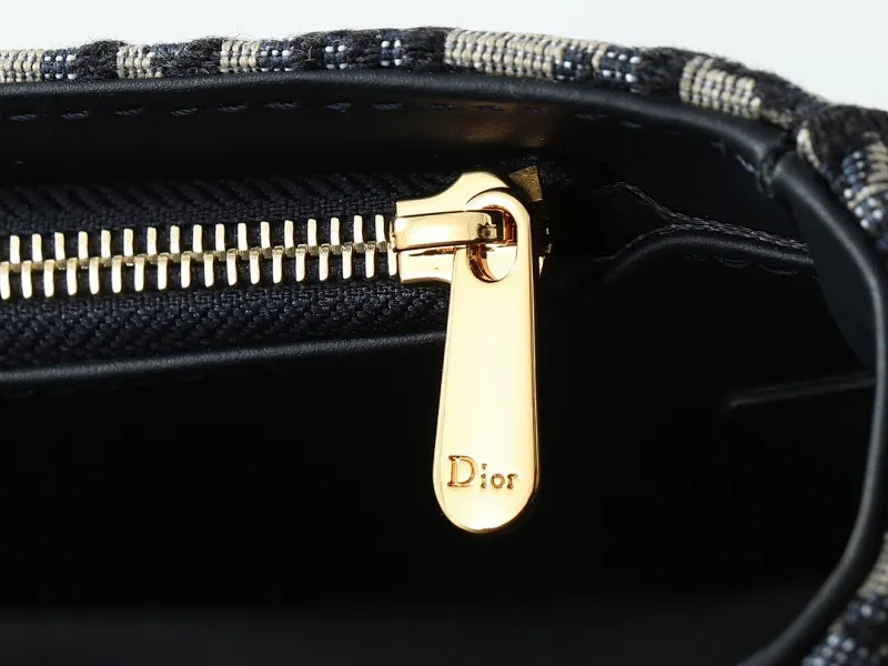 All Categories Official Website "Brand Women's Bags" Women's Bags 💙 DIOR 2025 New DIOR Crossbody Bag