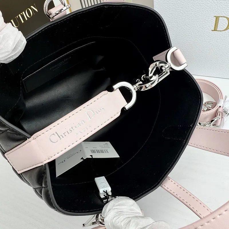 All Categories Official Website "Brand Women's Bags" Women's Bags 💙 DIOR 2026 New DIOR Handbags