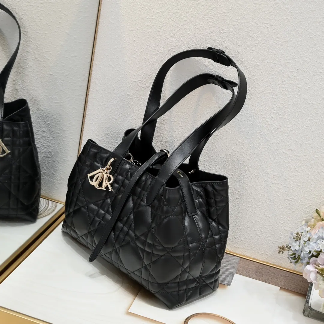 All Categories Official Website "Brand Women's Bags" Women's Bags 💙 DIOR 2025 New DIOR Handbags