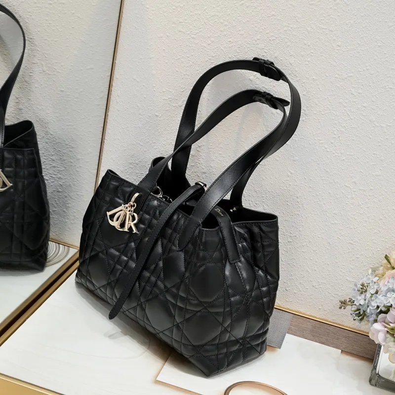 All Categories Official Website "Brand Women's Bags" Women's Bags 💙 DIOR 2025 New DIOR Handbags