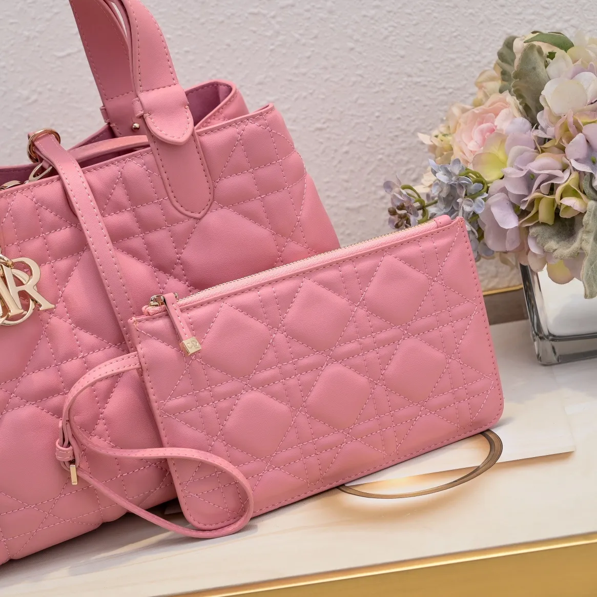 All Categories Official Website "Brand Women's Bags" Women's Bags 💙 DIOR 2025 New DIOR Handbags