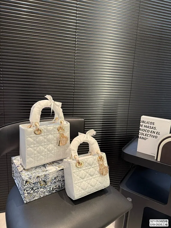 All Categories Official Website "Brand Women's Bags" Women's Bags 💙 DIOR 2025 New DIOR Crossbody Bag