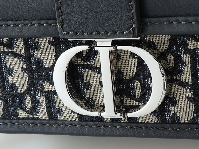 All Categories Official Website "Brand Women's Bags" Women's Bags 💙 DIOR 2025 New DIOR Crossbody Bag