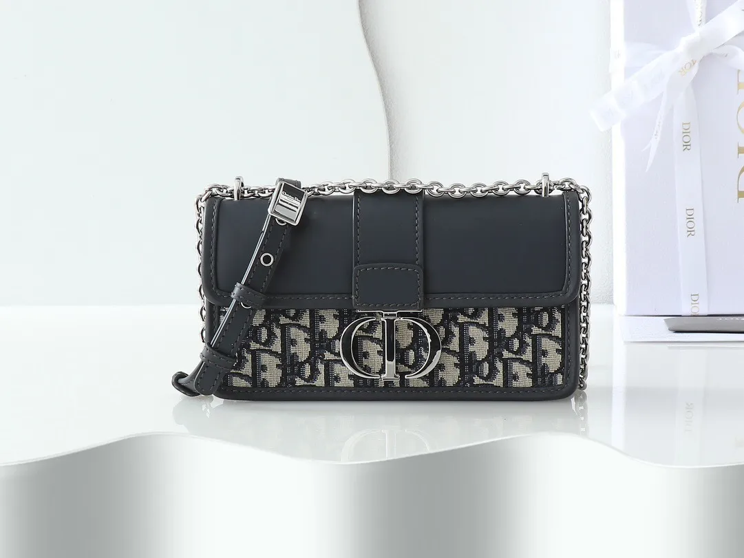 All Categories Official Website "Brand Women's Bags" Women's Bags 💙 DIOR 2025 New DIOR Crossbody Bag