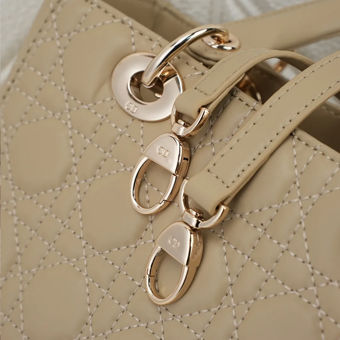 All Categories Official Website "Brand Women's Bags" Women's Bags 💙 DIOR 2026 New DIOR Handbags