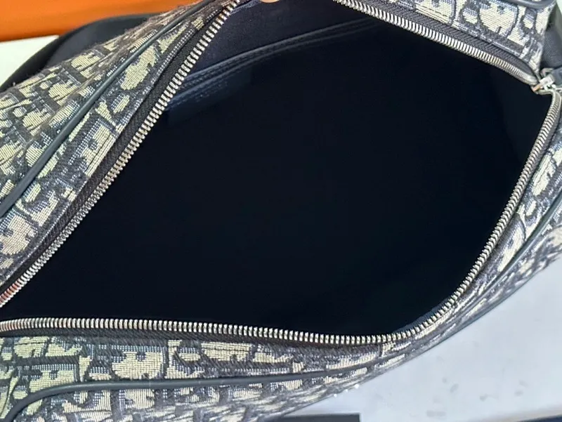 All Categories Official Website "Brand Women's Bags" Women's Bags 💙 DIOR 2025 New DIOR Crossbody Bag