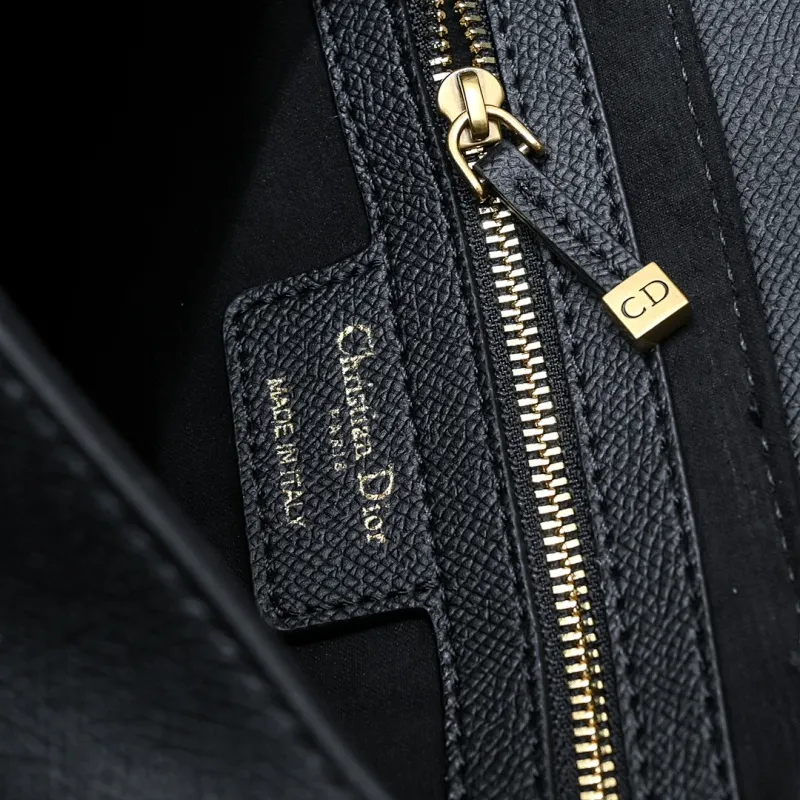 All Categories Official Website "Brand Women's Bags" Women's Bags 💙 DIOR 2025 New DIOR Crossbody Bag