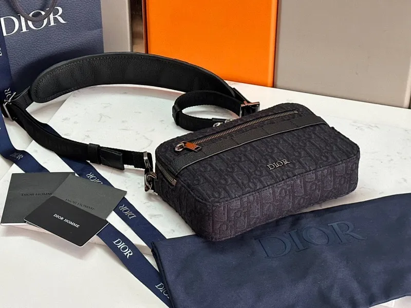 All Categories Official Website "Brand Women's Bags" Women's Bags 💙 DIOR 2025 New DIOR Crossbody Bag