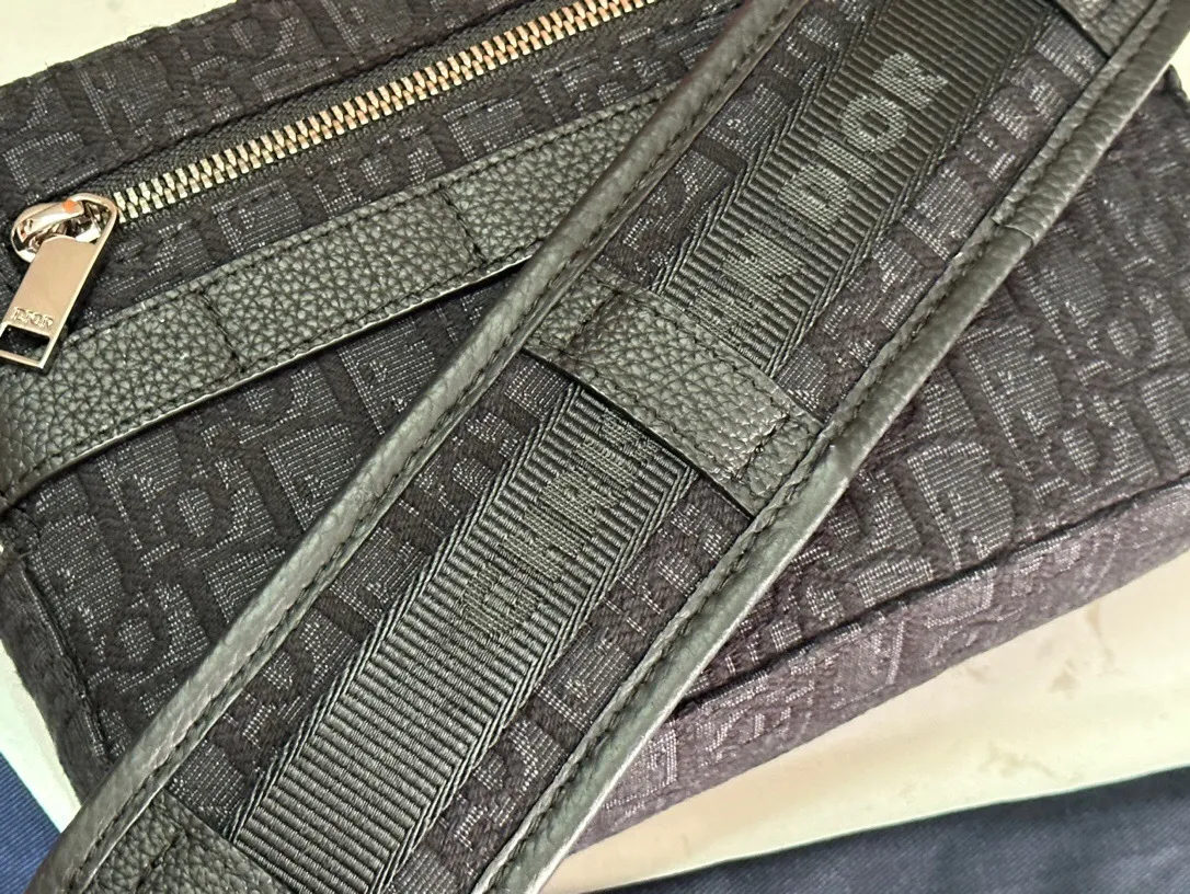 All Categories Official Website "Brand Women's Bags" Women's Bags 💙 DIOR 2025 New DIOR Crossbody Bag