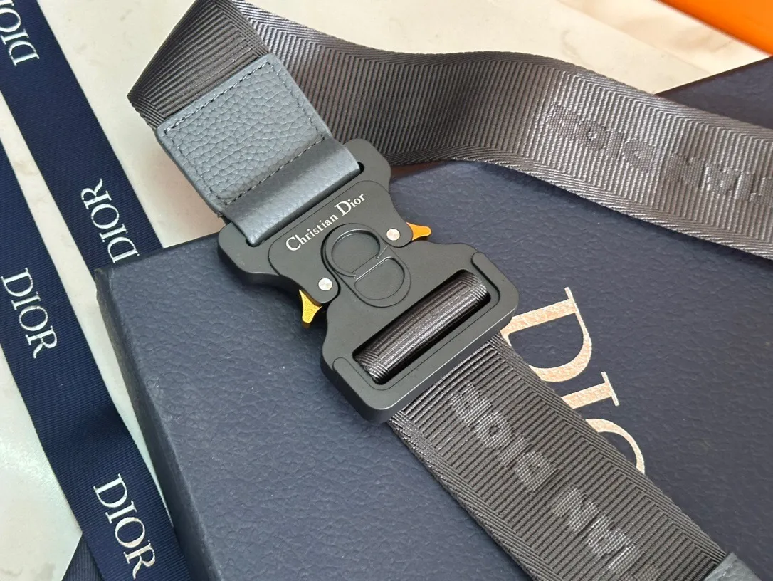 All Categories Official Website "Brand Women's Bags" Women's Bags 💙 DIOR 2025 New DIOR Crossbody Bag
