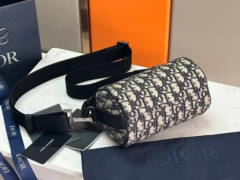 All Categories Official Website "Brand Women's Bags" Women's Bags 💙 DIOR 2025 New DIOR Crossbody Bag