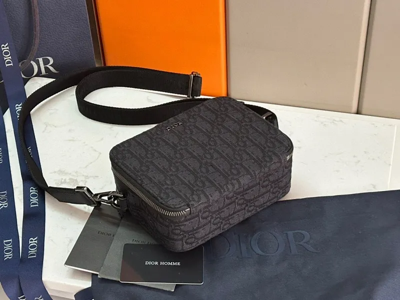 All Categories Official Website "Brand Women's Bags" Women's Bags 💙 DIOR 2025 New DIOR Crossbody Bag
