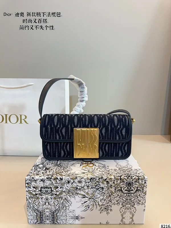 All categories Official website "Brand Women's Bags" Women's Bags 💙 DIOR 2025 new DIOR armpit bag