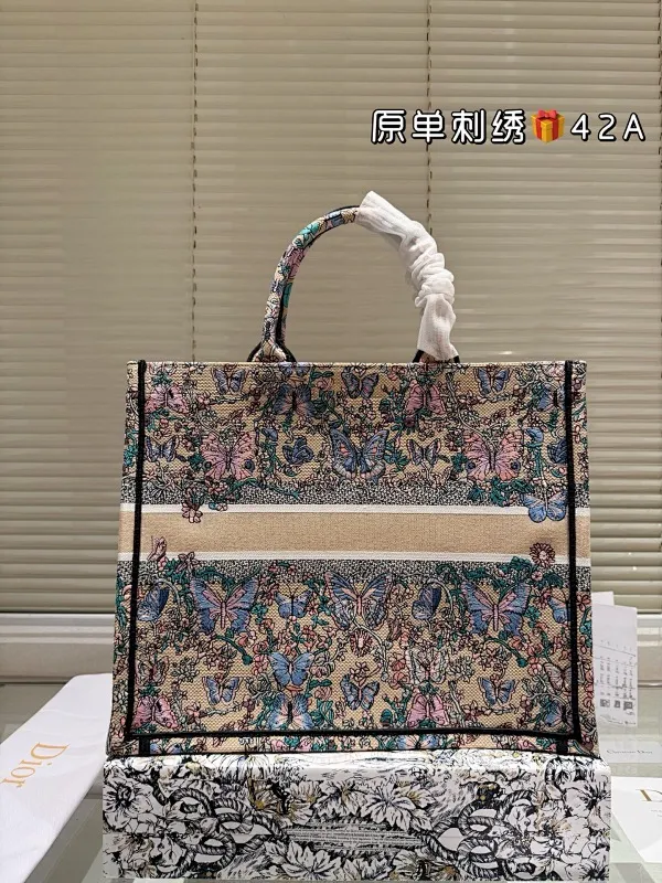 All Categories Official Website "Brand Women's Bags" Women's Bags 💙 DIOR 2025 New DIOR Handbags