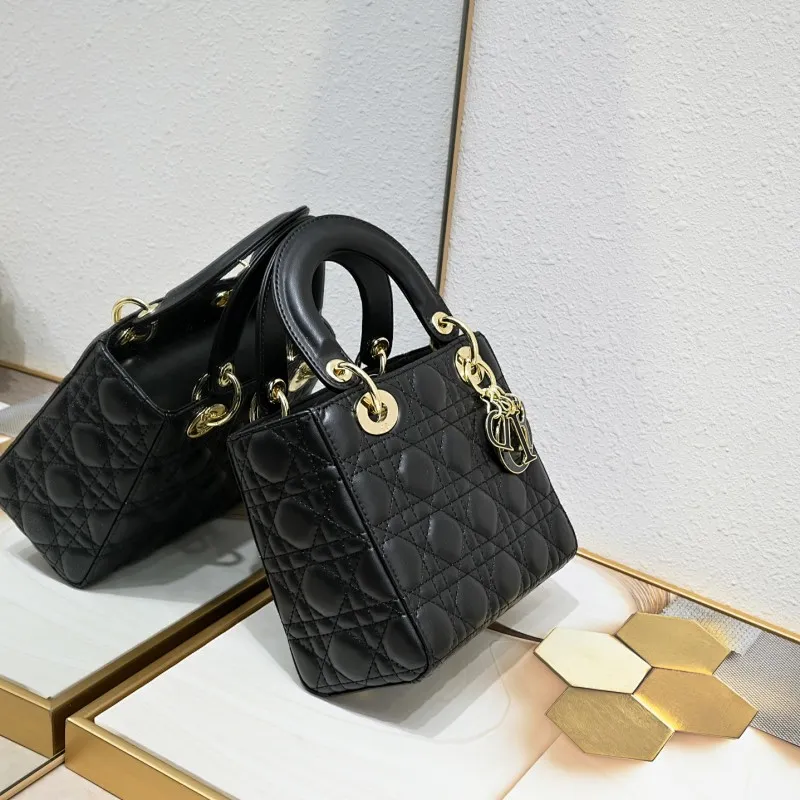 All Categories Official Website "Brand Women's Bags" Women's Bags 💙 DIOR 2025 New DIOR Crossbody Bag