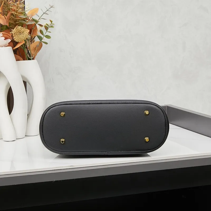 All Categories Official Website "Brand Women's Bags" Women's Bags 💙 DIOR 2025 New DIOR Crossbody Bag