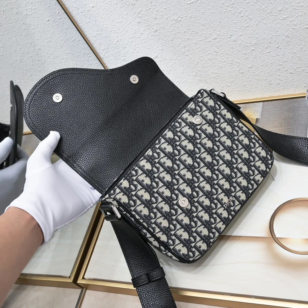 All Categories Official Website "Brand Women's Bags" Women's Bags 💙 DIOR 2025 New DIOR Crossbody Bag