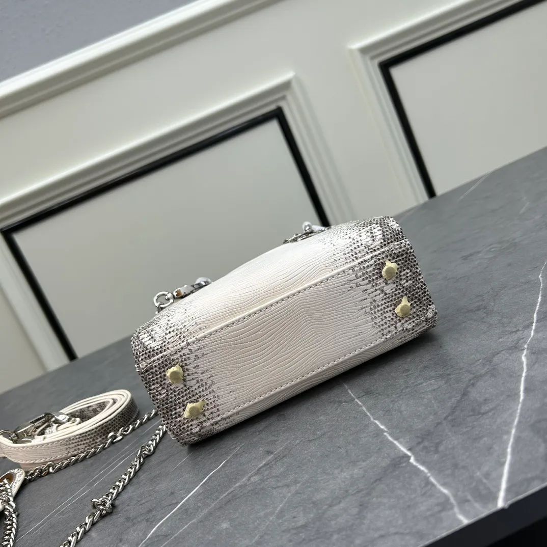 All Categories Official Website "Brand Women's Bags" Women's Bags 💙 DIOR 2026 New DIOR Handbags