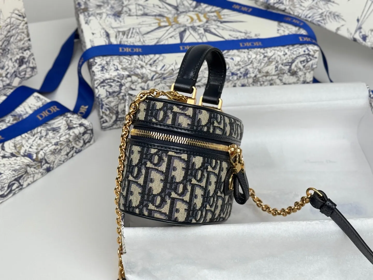 All Categories Official Website "Brand Women's Bags" Women's Bags 💙 DIOR 2025 New DIOR Crossbody Bag