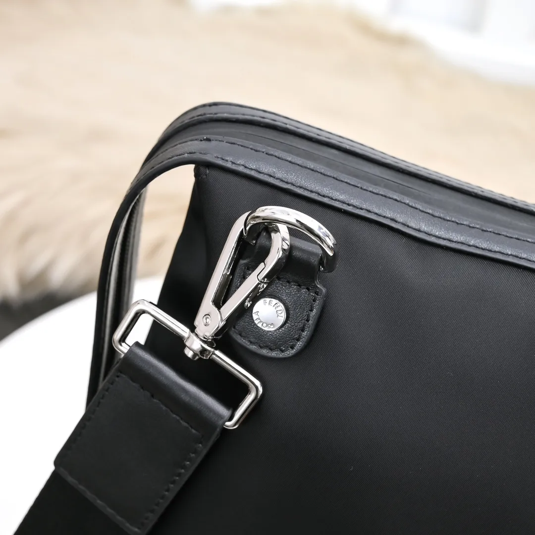 All Categories Fendi Men's Bags (Fendi) Fendi 5032