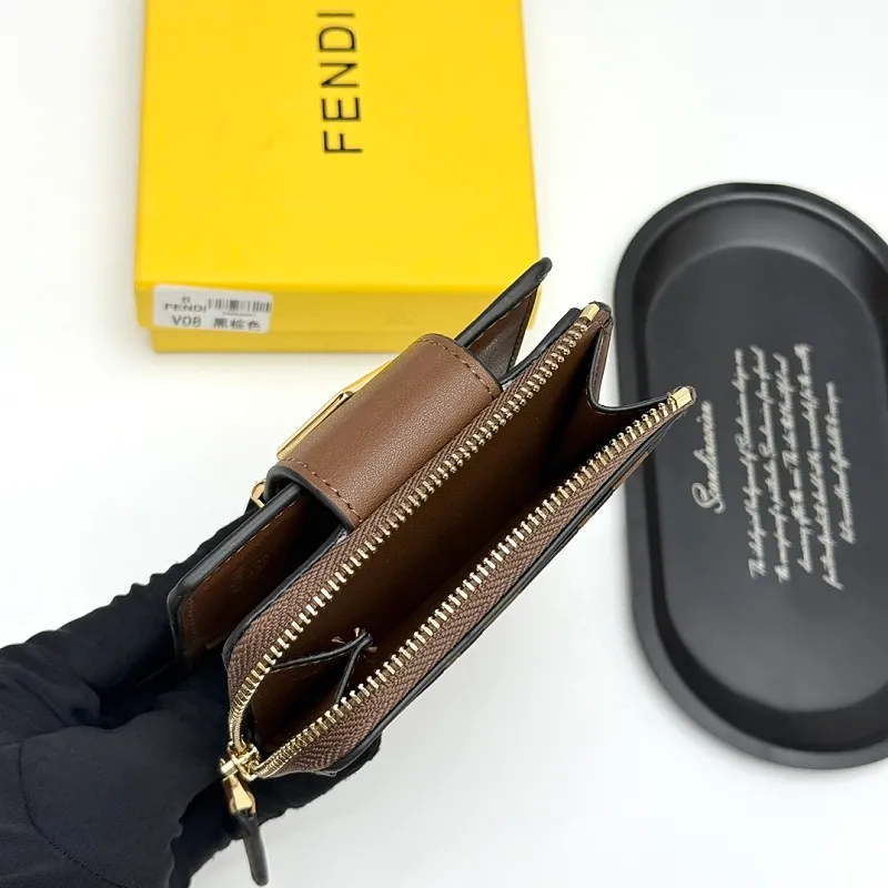 All Categories Fendi Wallet (Fendi) Fendi V08