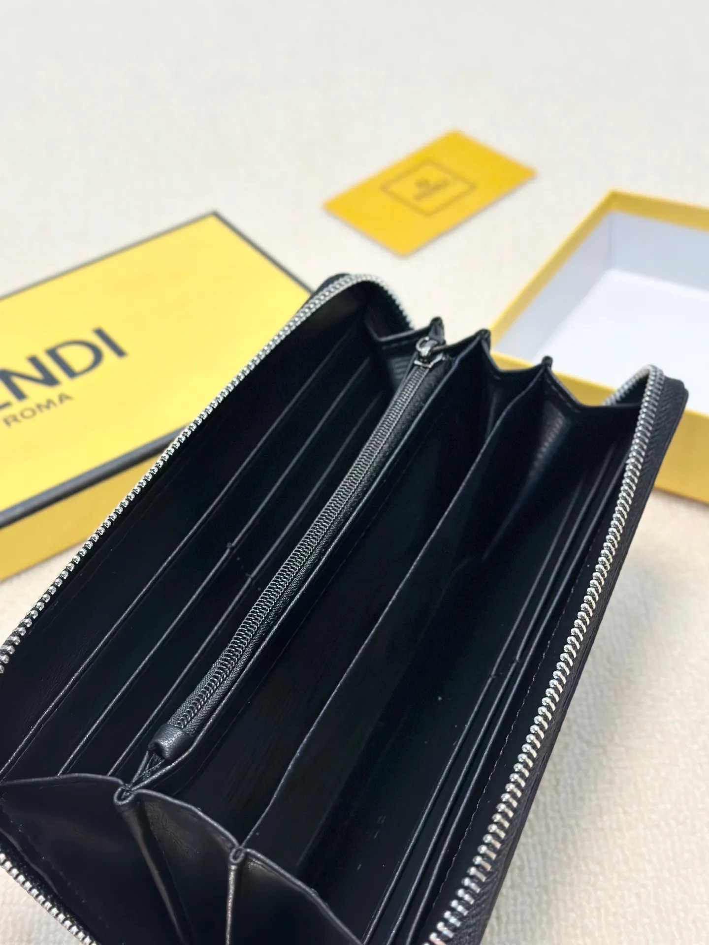 All Categories Fendi Wallet (Fendi) Fendi 2211