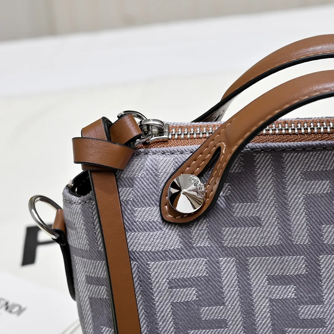 All Categories Fendi Women's Bags (Fendi) Fendi 8970