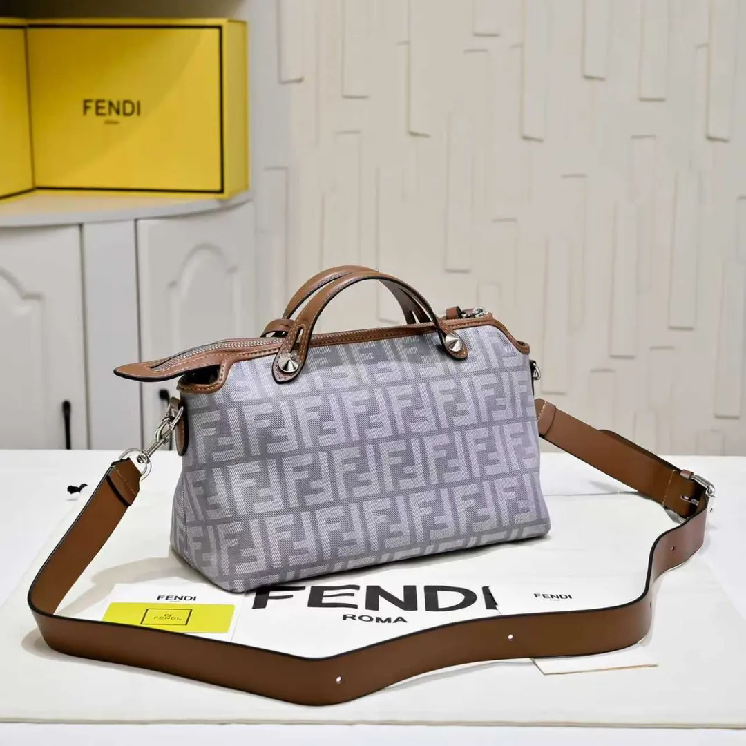All Categories Fendi Women's Bags (Fendi) Fendi 8970