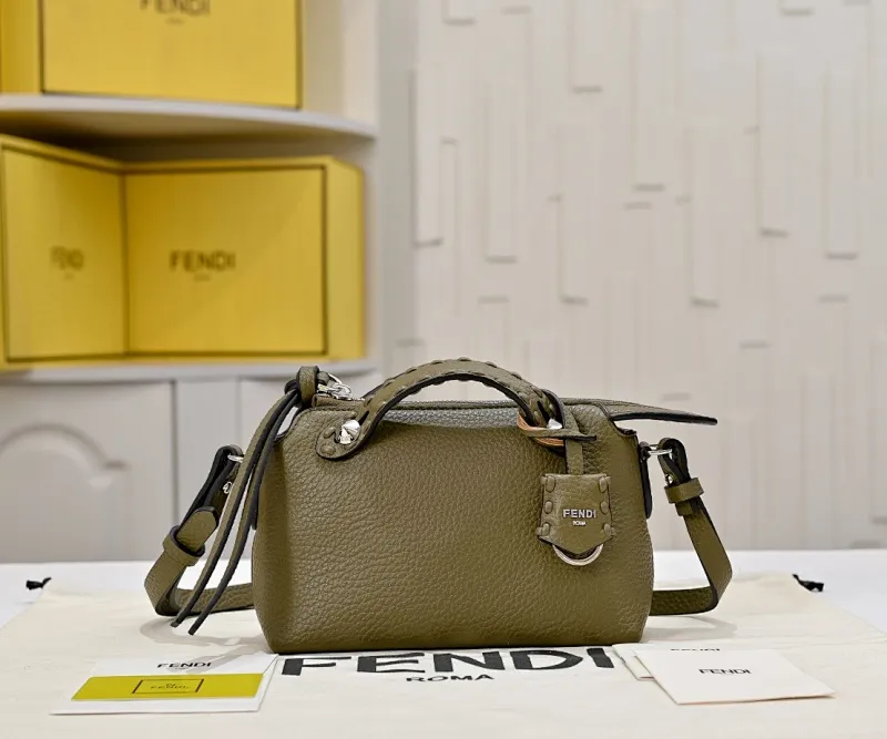 All Categories Official Website "Brand Women's Bags" Women's Bags 💙 FENDI 2025 New Fendi Crossbody Bag