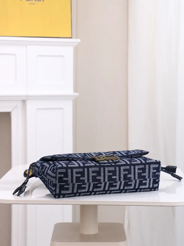 All Categories Fendi Women's Bags (Fendi) Fendi 7706