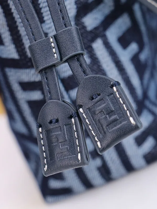 All Categories Fendi Women's Bags (Fendi) Fendi 7706