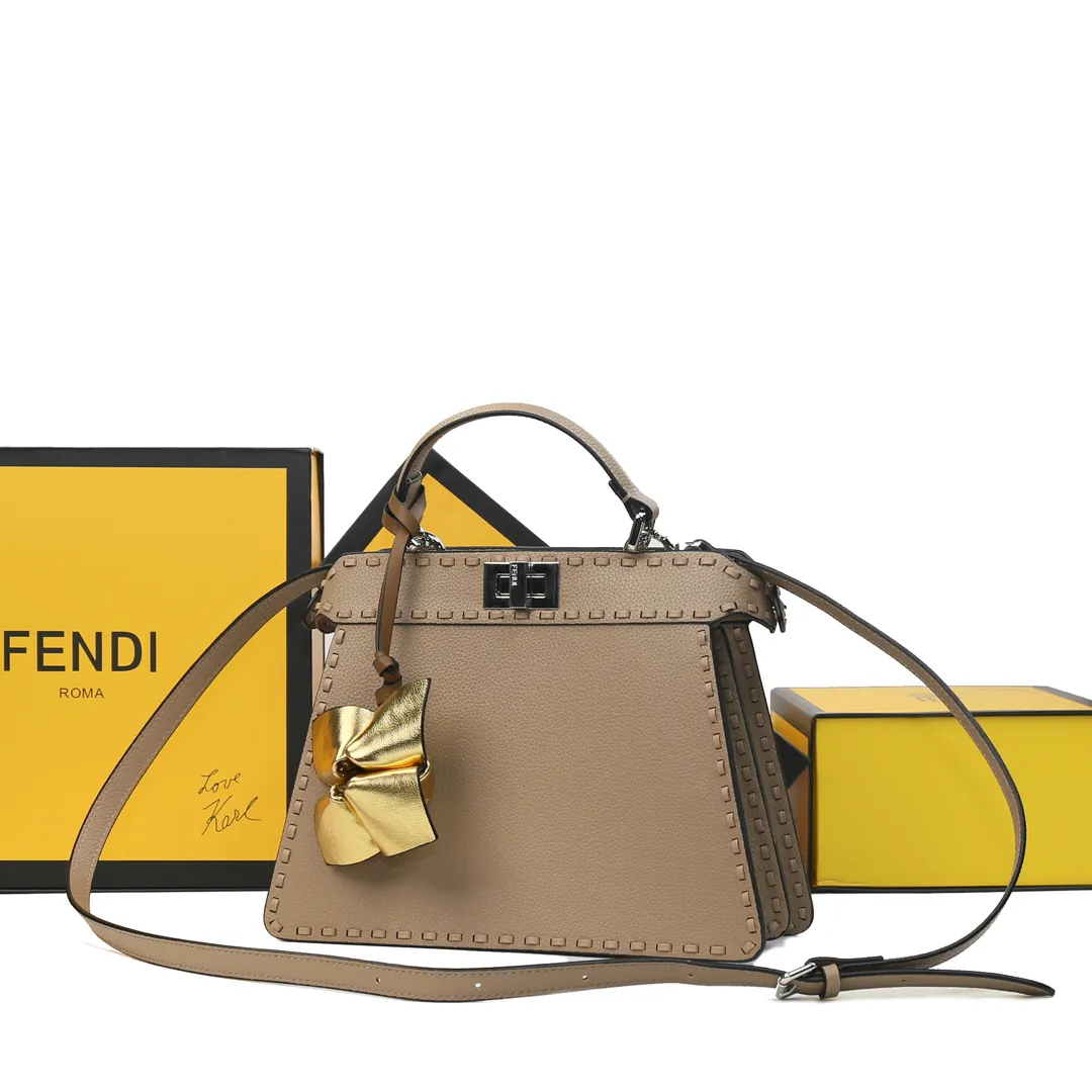 All Categories Fendi Women's Bags (Fendi) Fendi 2711