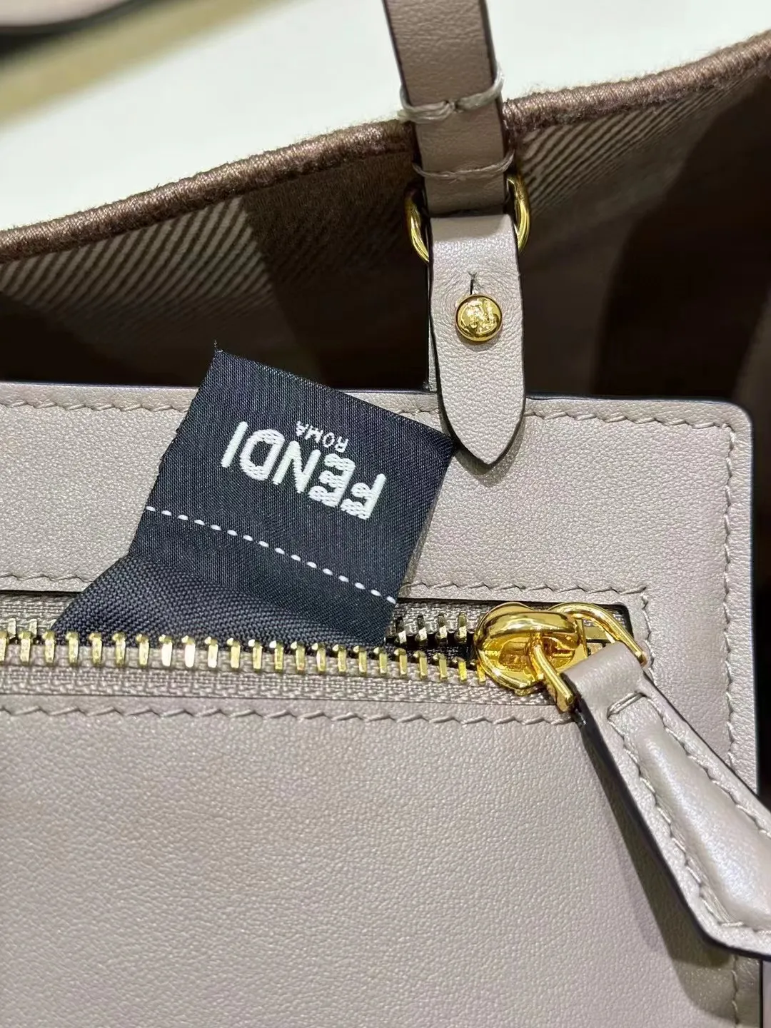 All Categories Fendi Women's Bags (Fendi) Fendi 425L