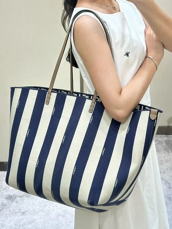 All Categories Fendi Women's Bags (Fendi) Fendi 425L