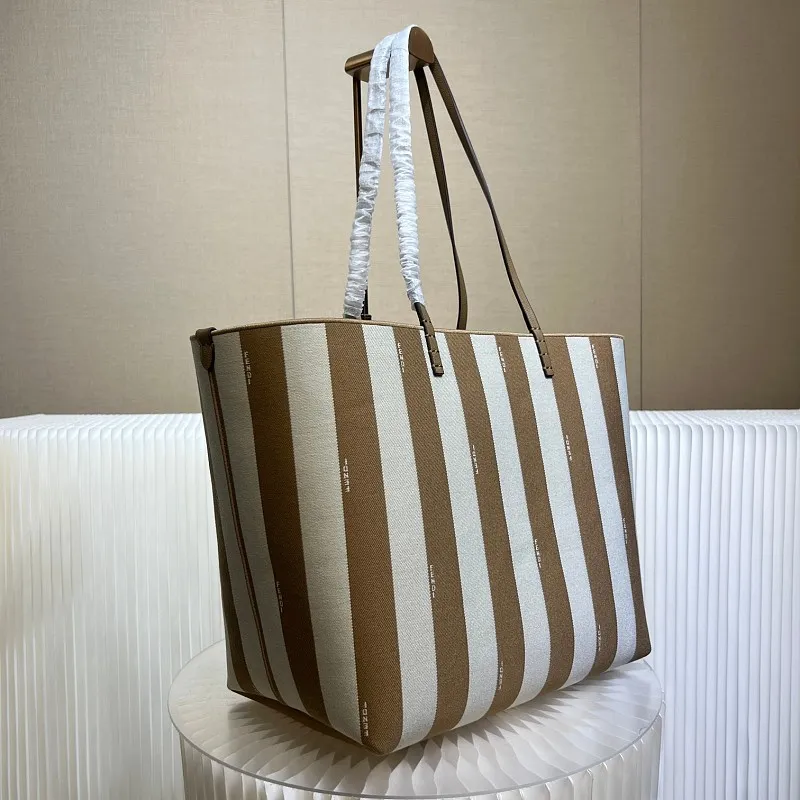 All Categories Fendi Women's Bags (Fendi) Fendi 425L