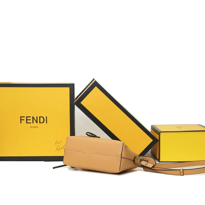 All Categories Fendi Women's Bags (Fendi) Fendi 209