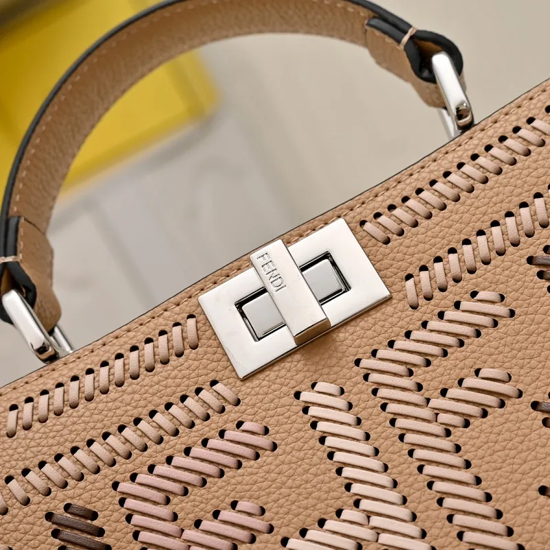 All Categories Fendi Women's Bags (Fendi) Fendi 33203