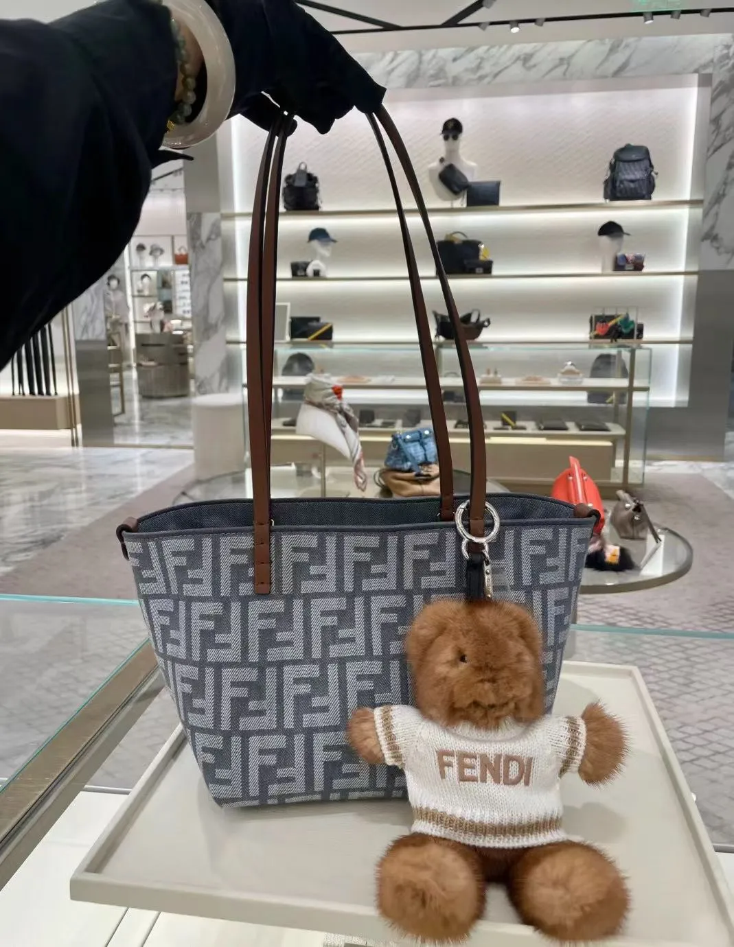 All Categories Fendi Women's Bags (Fendi) Fendi 8971