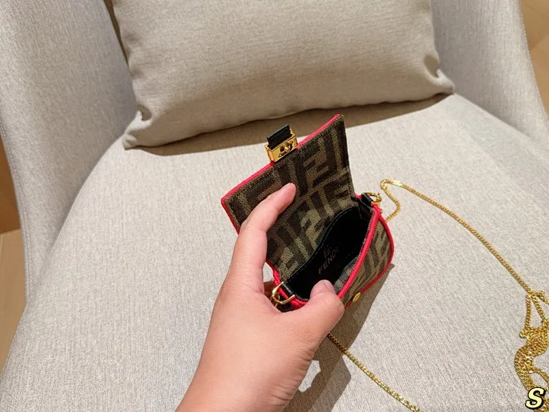All categories Official website "Brand Women's Bags" Women's Bags 💙 FENDI 2025 new fendi mini lipstick bag coin purse