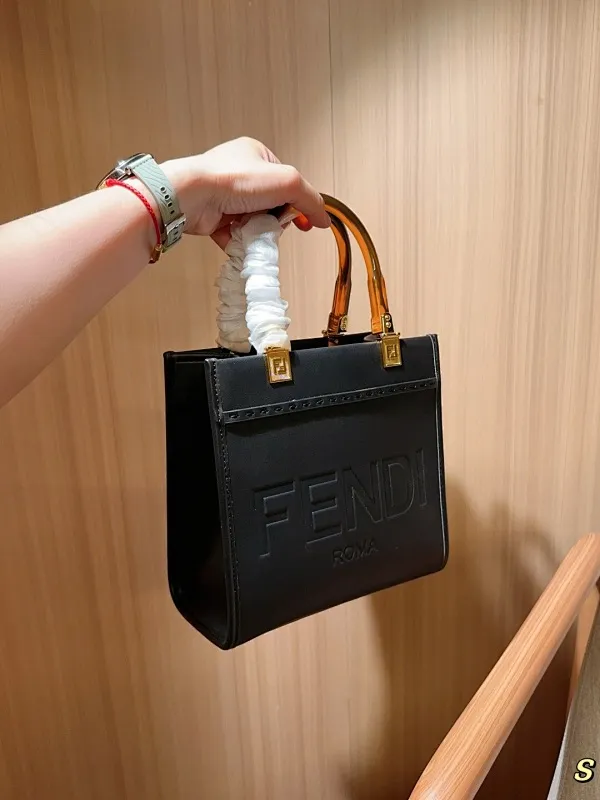 All Categories Official Website "Brand Women's Bags" Women's Bags 💙 FENDI 2025 New Fendi Handbags
