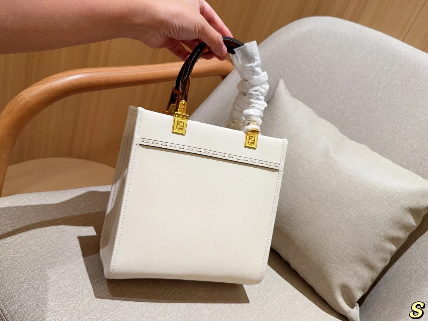 All Categories Official Website "Brand Women's Bags" Women's Bags 💙 FENDI 2025 New Fendi Handbags