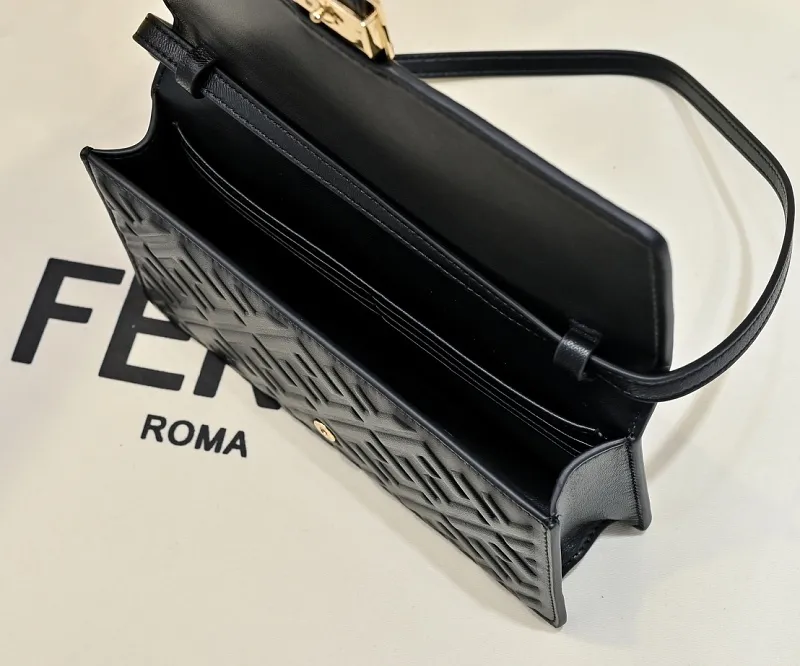 All Categories Fendi Women's Bags (Fendi) Fendi Original Single 68f