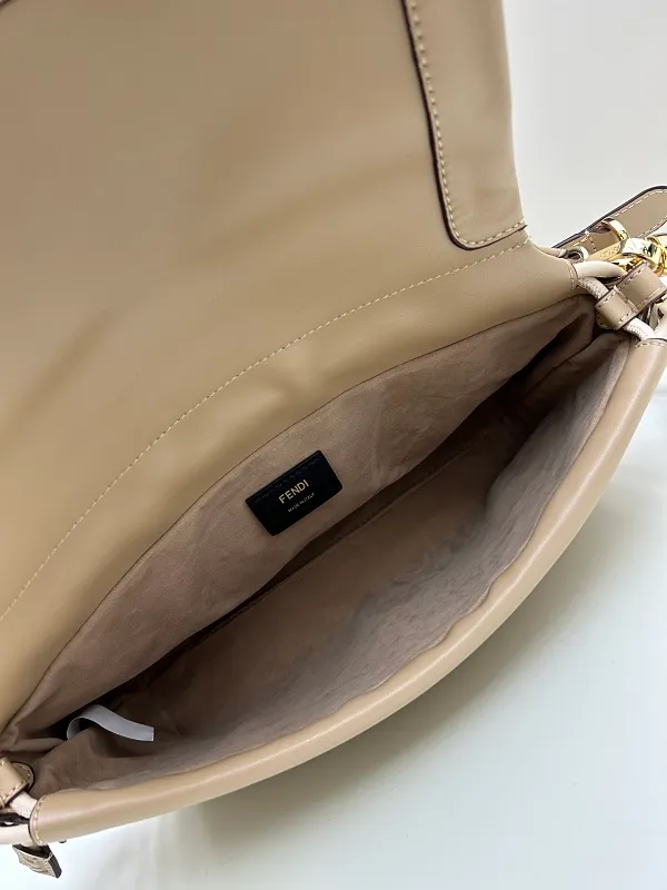All Categories Fendi Women's Bags (Fendi) Fendi H08899
