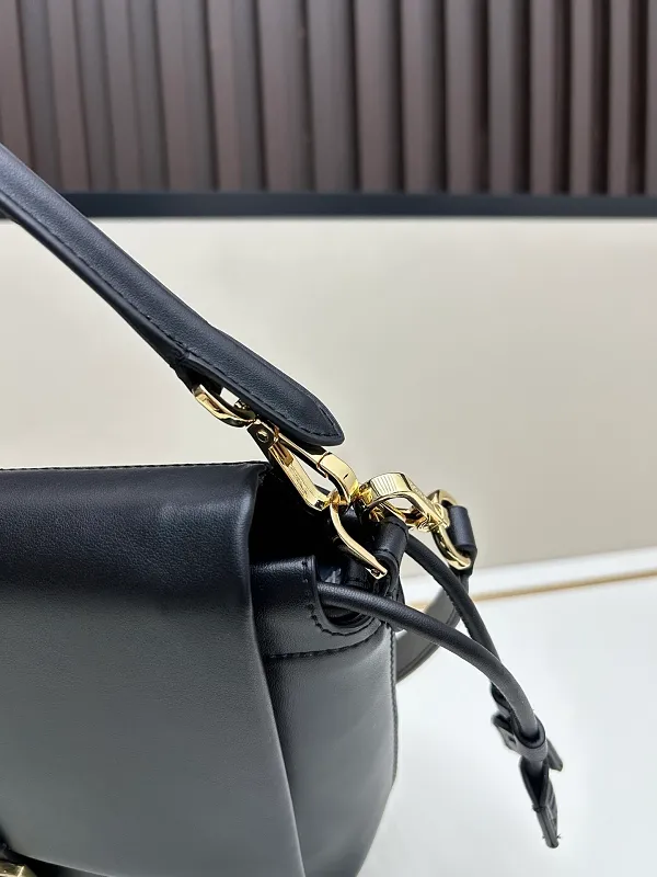 All Categories Fendi Women's Bags (Fendi) Fendi H08899